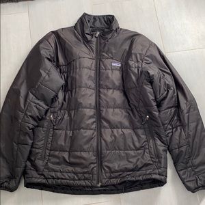 Men’s Patagonia puffy jacket